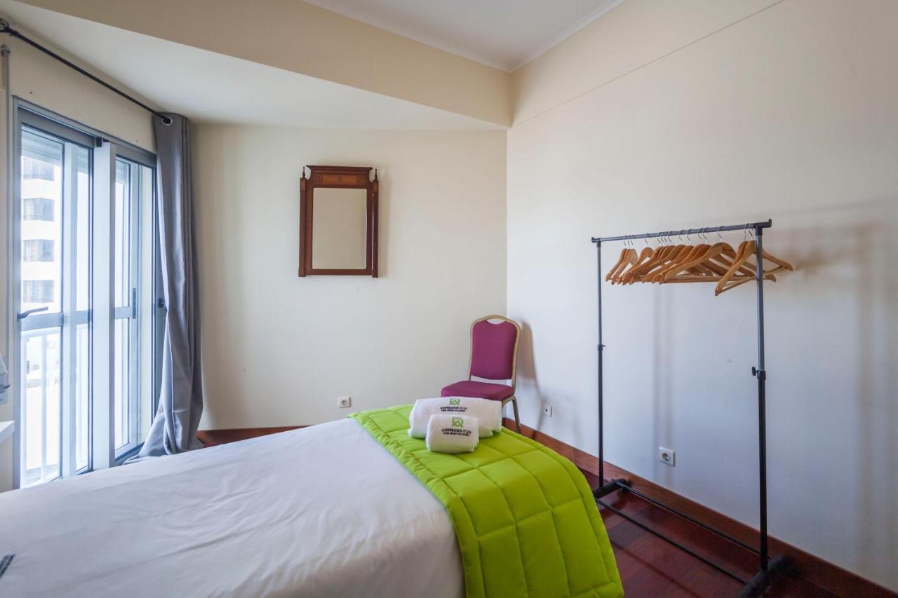 Deluxe Marina Apartment ปอนตาเดลกาดา ภายนอก รูปภาพ