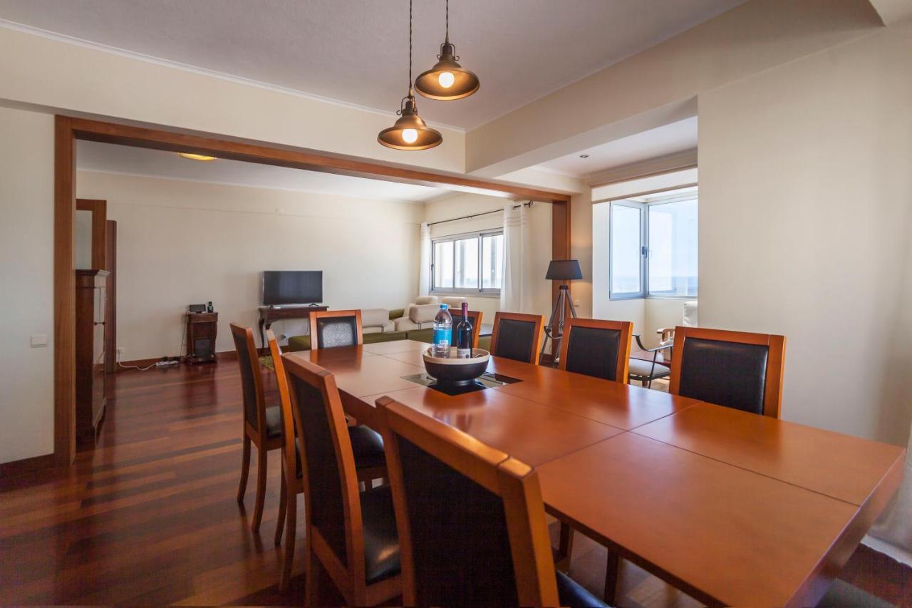 Deluxe Marina Apartment ปอนตาเดลกาดา ภายนอก รูปภาพ
