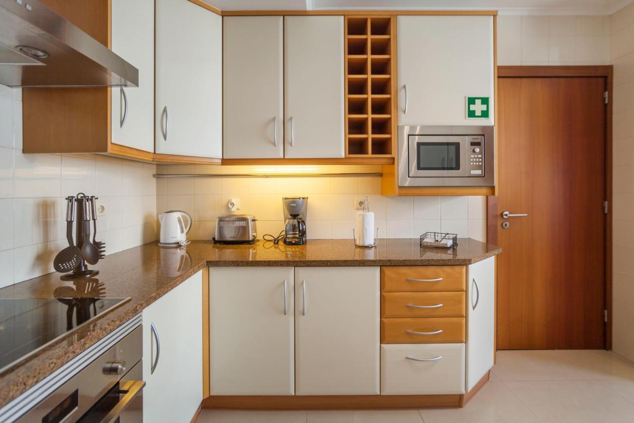 Deluxe Marina Apartment ปอนตาเดลกาดา ภายนอก รูปภาพ
