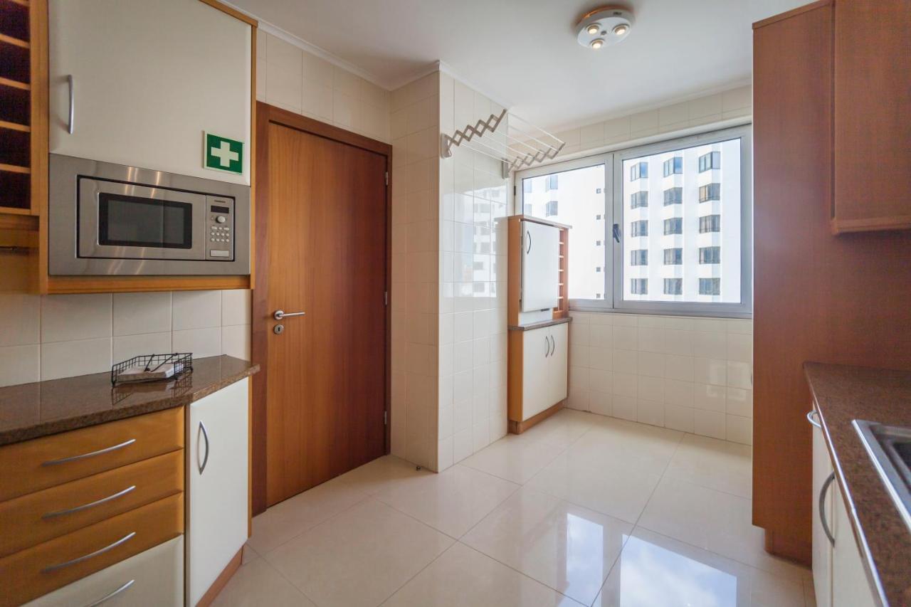 Deluxe Marina Apartment ปอนตาเดลกาดา ภายนอก รูปภาพ