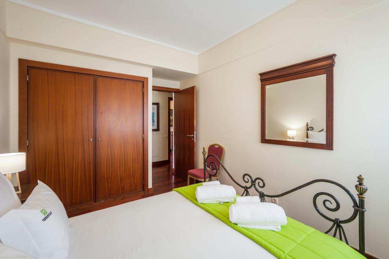 Deluxe Marina Apartment ปอนตาเดลกาดา ภายนอก รูปภาพ