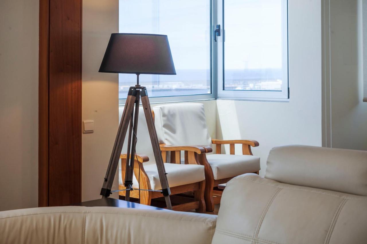 Deluxe Marina Apartment ปอนตาเดลกาดา ภายนอก รูปภาพ